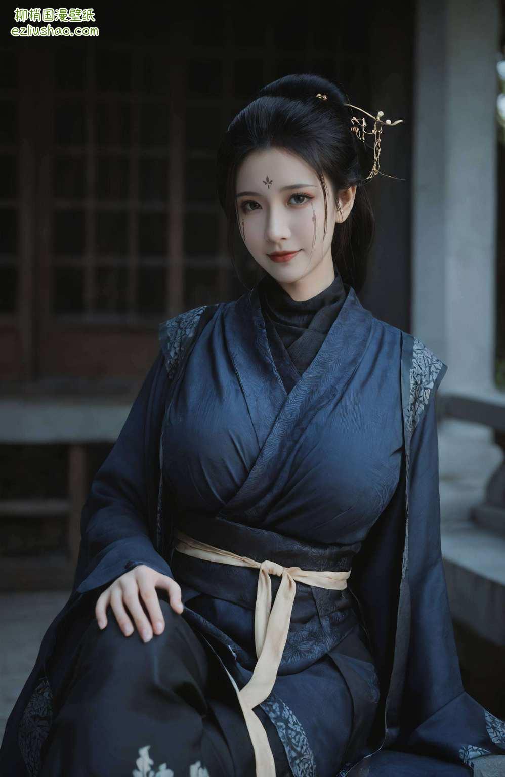那婀娜多姿的国漫女神沉浸在玄幻的世界里！💻🌌 游戏控们